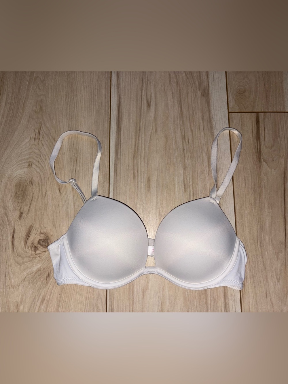 PINK Victoria’s Secret White Push-Up Bra 32B Underwire T-Shirt Everyday Bra - Picture 2 of 5